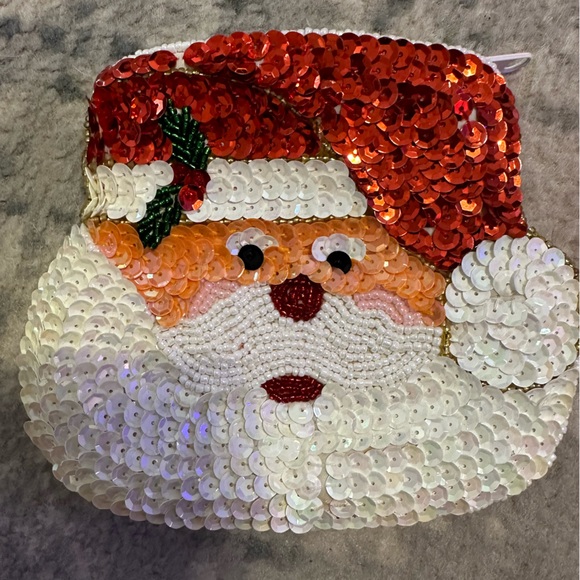 Beaded and Sequined Santa coin purse - Picture 3 of 4
